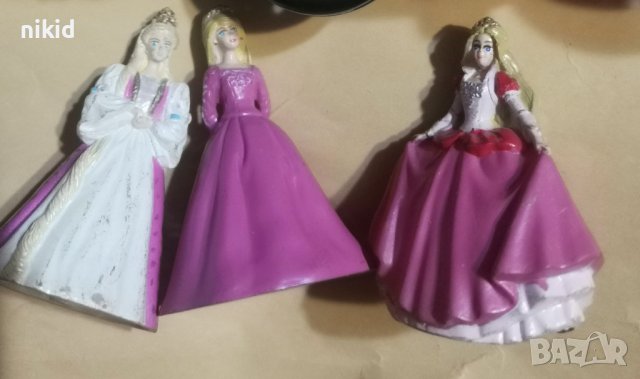 Барби кукла пластмасова играчка фигурка за игра и торта, снимка 2 - Фигурки - 28029037
