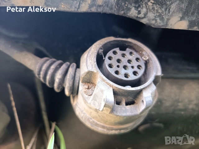 Оригинален теглич за Фолксваген Пасат Голф Шкода, снимка 2 - Аксесоари и консумативи - 52863449