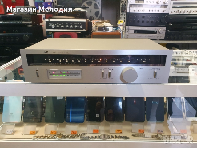 Тунер JVC T-X1L В отлично техническо и визуално състояние.