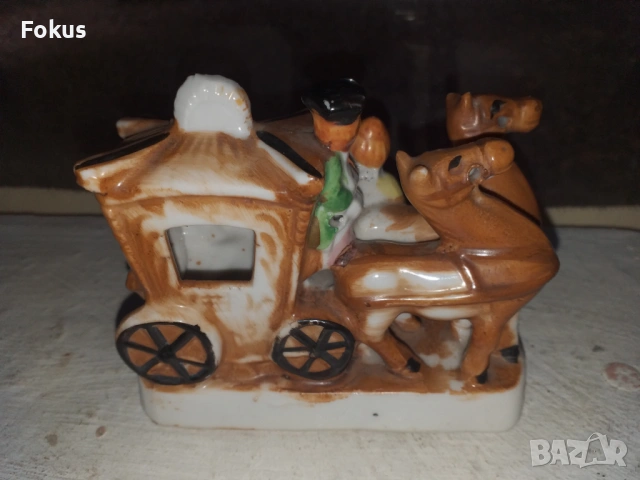 Страхотна стара порцеланова статуетка с маркировка порцелан, снимка 4 - Антикварни и старинни предмети - 53452835