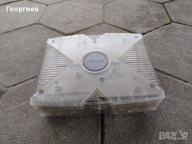 Продавам Xbox Classic Clear Shell 