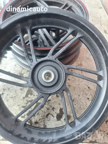 Джанти черни за Honda Sh 300i - 2017г., снимка 3 - Гуми и джанти - 45477229