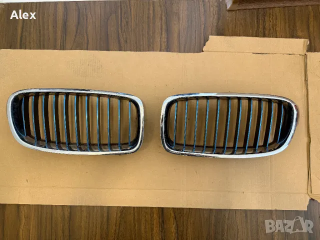 Бъбреци Решетки BMW F30/31 син хром оригинални