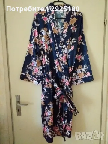 Сатениран халат Simone L