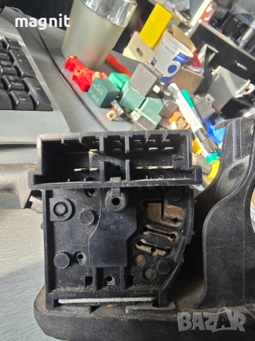 7700803541 Лостче за чистачки за Renault Clio I 1993 7700803541A, снимка 3 - Части - 53496417