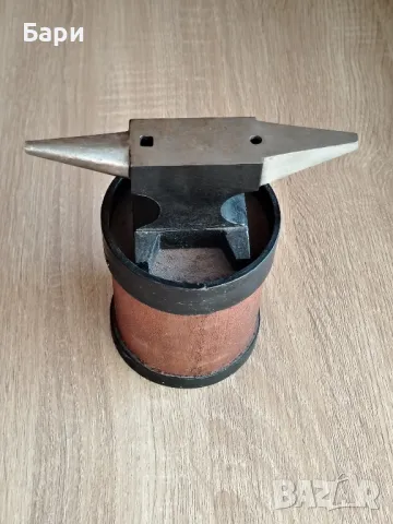 Стара малка бижутерска наковалня, снимка 3 - Колекции - 50439942