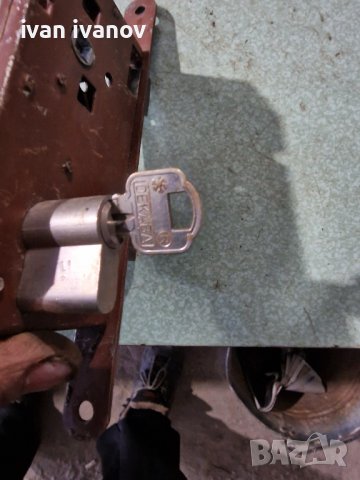 Брава с Патронник, снимка 6 - Интериорни врати - 40182992