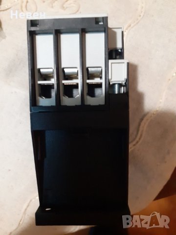 Контактор Moller DIL M 17-10 24V DC, снимка 3 - Резервни части за машини - 32706480