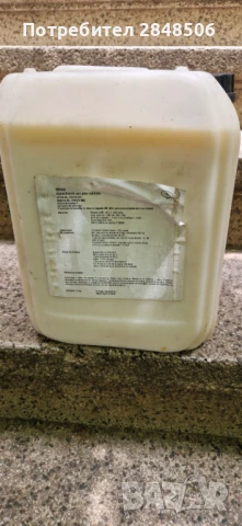 Продавам добавка за замаска за подово отопление Rehau P, 10литра.