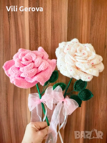 Ръчно плетени цветя, снимка 18 - Изкуствени цветя - 40959502