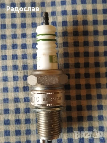 запалителни свещи Bosch W7DC Germany , снимка 3 - Части - 50450475