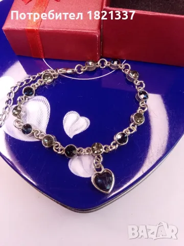 Гривна с кристали , снимка 2 - Гривни - 49642624