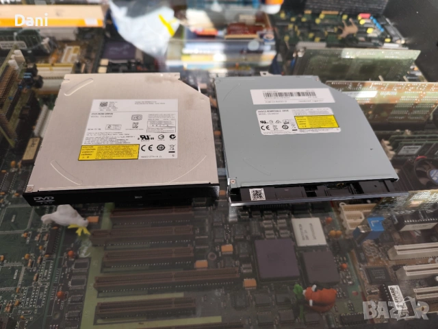 CD за лаптоп