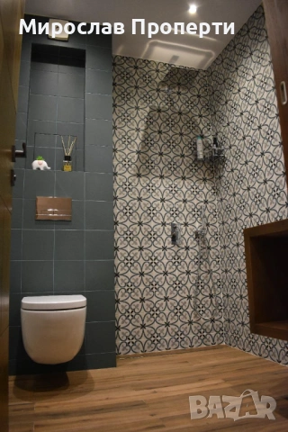 Продаваме 3-Стаен Апартамент В Кръстова вада, снимка 5 - Апартаменти - 53040701