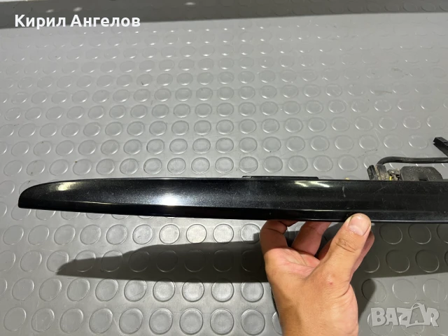 Лайсната на багажника за BMW E46 Комби (фейс), снимка 2 - Части - 50977227