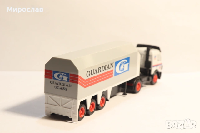 HERPA H0 1/87 MERCEDES BENZ ПРЕВОЗ НА СТЪКЛО КАМИОН МОДЕЛ, снимка 7 - Колекции - 53258470