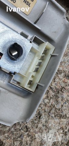 Платка  фасунги за стоп ляв десен платки за крушки стопове двоен стоп bmw e30 капак за стоп бмв е30 , снимка 5 - Части - 33441212