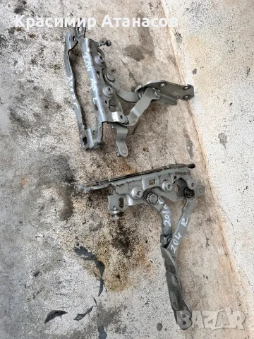 Панта преден капак лява и дясна за Мерцедес ц-класа w204. A2048800728. A2048800828, снимка 2 - Части - 49226578