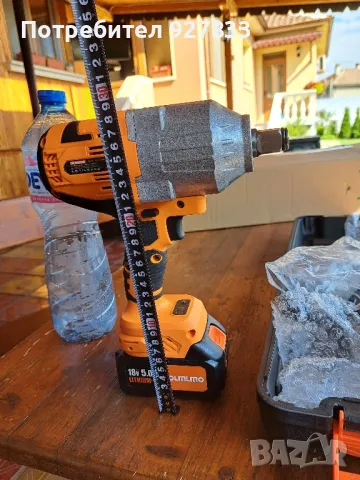 Акумулаторен ударен гайковерт 1600Nm и накрайник 3/4, снимка 5 - Винтоверти - 50189724