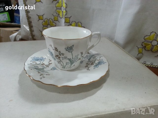 Български костен порцелан Бононя чаши за кафе , снимка 1 - Антикварни и старинни предмети - 44089877