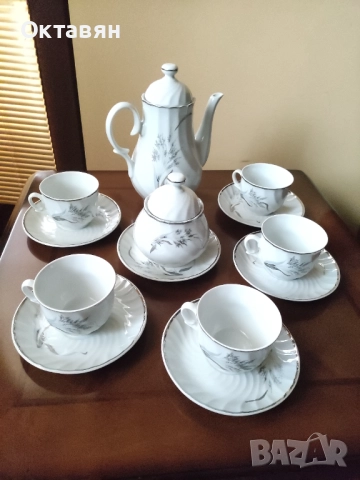 Порцеланов сервиз за чай, снимка 6 - Сервизи - 52970360
