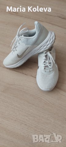 Маратонки NIKE , снимка 1 - Маратонки - 38406325