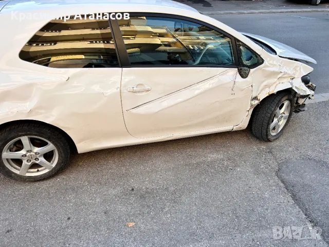 Врата предна дясна за Тойота аурис две врати.2007-2012, снимка 11 - Части - 47917987