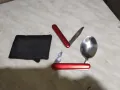 Рибарски комплект ножче назъбено и лъжичка с отварачка нови в калъвче, снимка 1