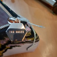 Ted Baker London тоалетен несесер, снимка 3 - Други - 42942365