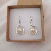 Сребърен комплект - пръстен и обици с перли, снимка 3 - Бижутерийни комплекти - 37759889