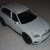 BMW X5 Welly - Мащаб 1:(34-39), снимка 7 - Колекции - 36515820