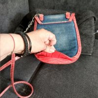 Маркови мини чанти от кожа и текстил с магнитно закопчаване , снимка 4 - Чанти - 36717092