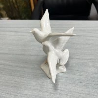 Порцланова фигура на гълъбите на мира. №3740, снимка 2 - Антикварни и старинни предмети - 40252849