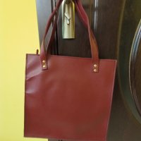 Стилна кафява елегантна дамска чанта със ''златни'' акценти, снимка 2 - Чанти - 40799041