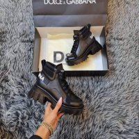 Дамски спортни боти Dolce&Gabbana код 322, снимка 1 - Дамски боти - 38979399