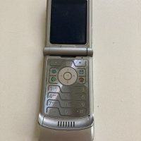 Motorola v3 razr - silver, снимка 8 - Motorola - 33512670