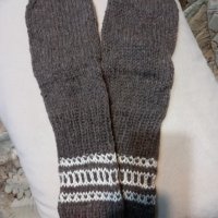 Ръчно плетени чорапи от вълна 42 размер, снимка 1 - Мъжки чорапи - 39342408