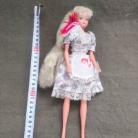 Продавам стара кукла Барби, снимка 1 - Кукли - 43407022