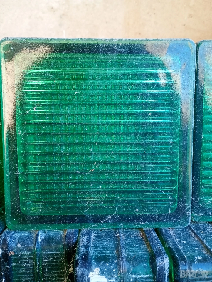 Стъклени тухле, снимка 1