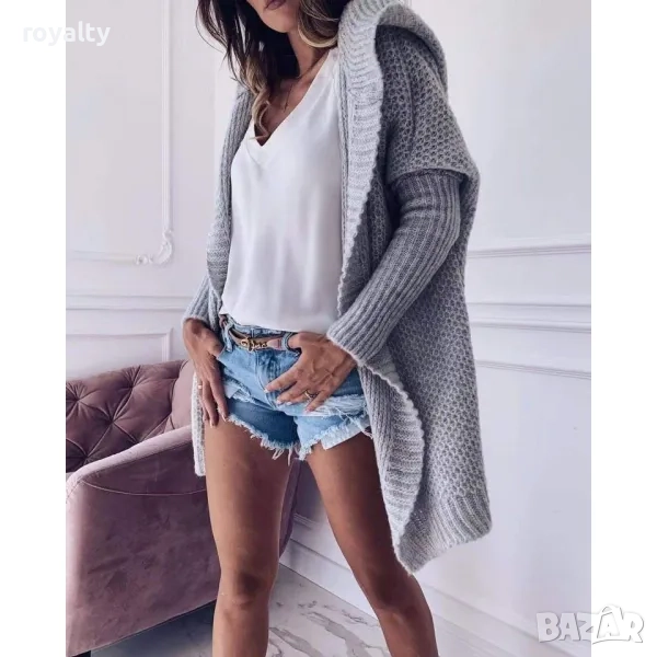 Сива жилетка с качулка без джобове, снимка 1