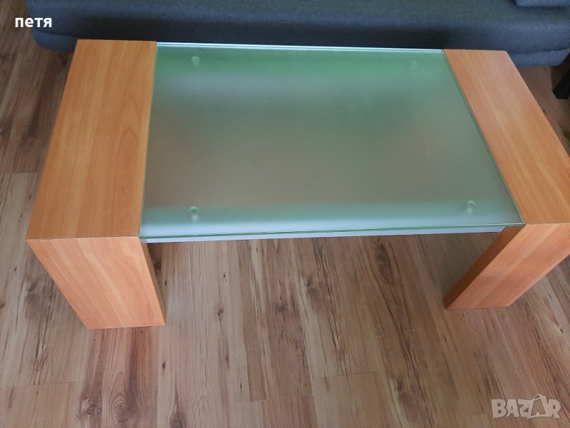 Ниска маса , снимка 1