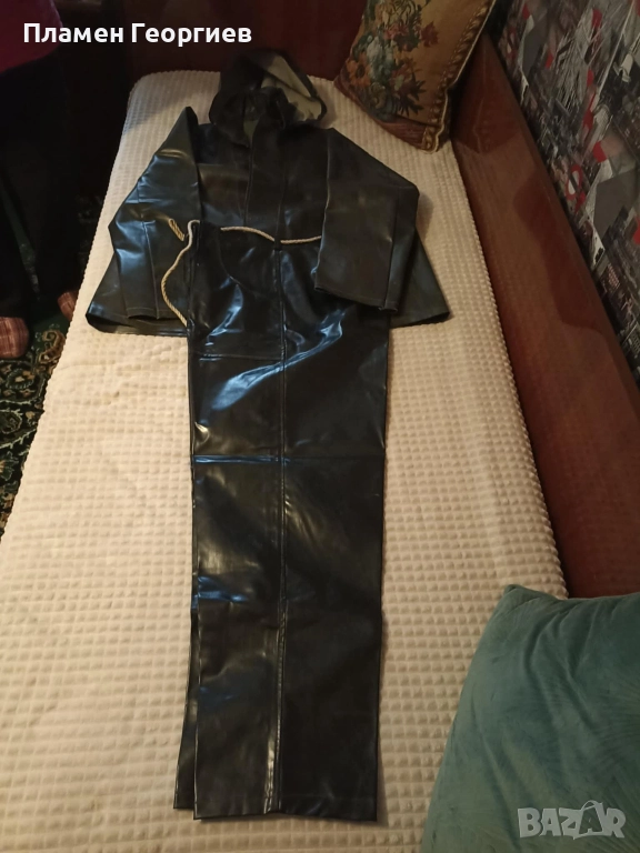 Гумирано облекло, снимка 1
