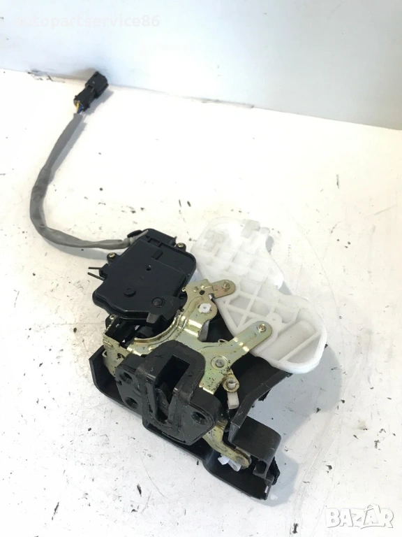 Механизъм на бравата на предната дясна врата за KIA Carnival (2006–2010) 813204D050, снимка 1
