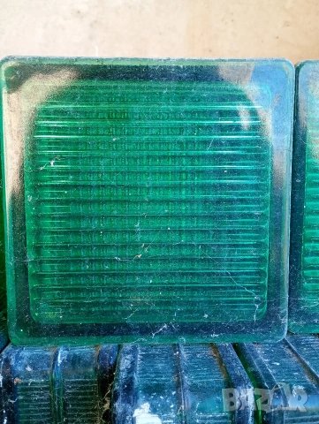 Стъклени тухле