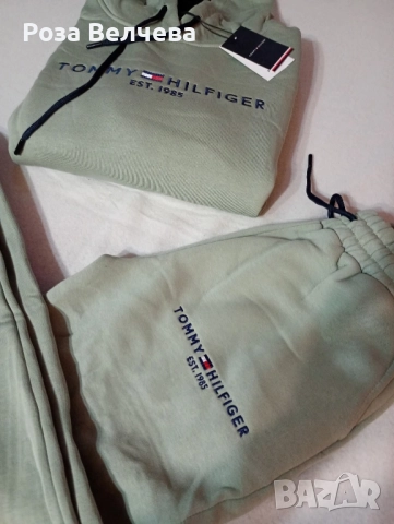 Дамски екипи , снимка 1