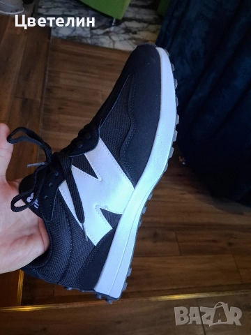 Маратонки new balance