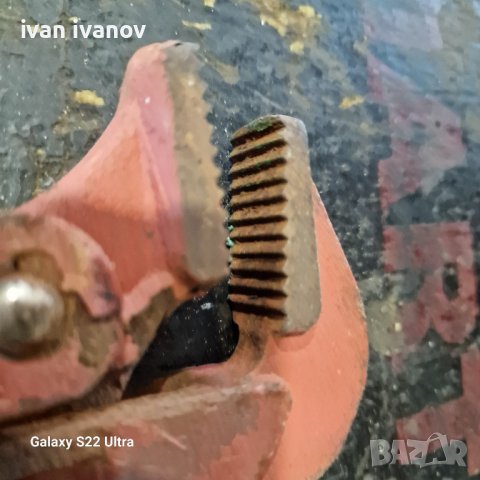 Ключ Водопроводен , снимка 2 - Ключове - 43973795