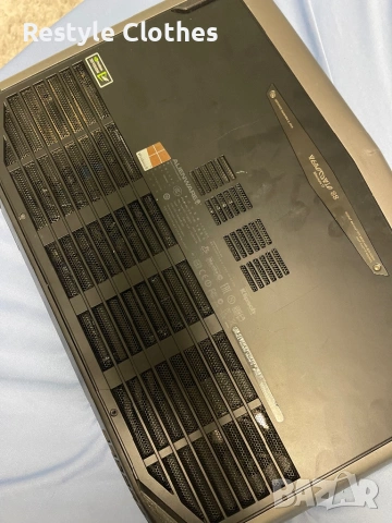 Лаптоп Dell (Alienware)17, снимка 3 - Лаптопи за игри - 53408386