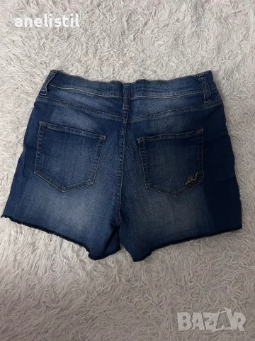 Дънкови къси панталонки, снимка 2 - Къси панталони и бермуди - 50329627