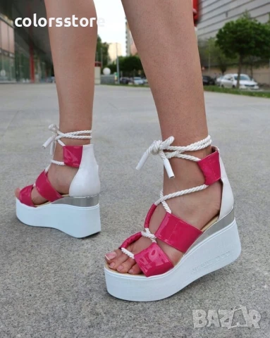 Сандали на платформа - циклама и бяло лак с бяло ходило - 311

